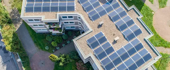 Hausdächer, Solaranlagen, Luftaufnahme