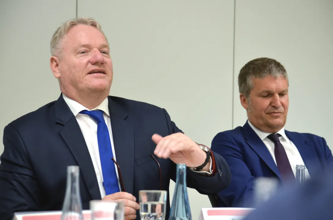 Arbeitsmarkt und Ausbildung