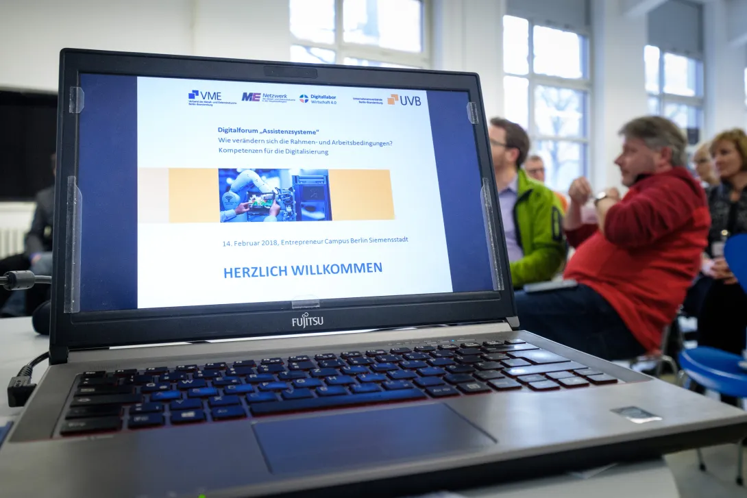 Digitalforum "Assistenzsysteme und Arbeitsbedingungen"